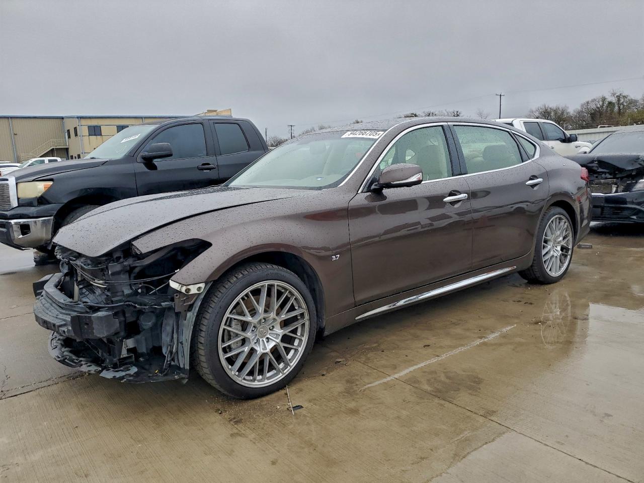 INFINITI Q70 3.7 Image 1