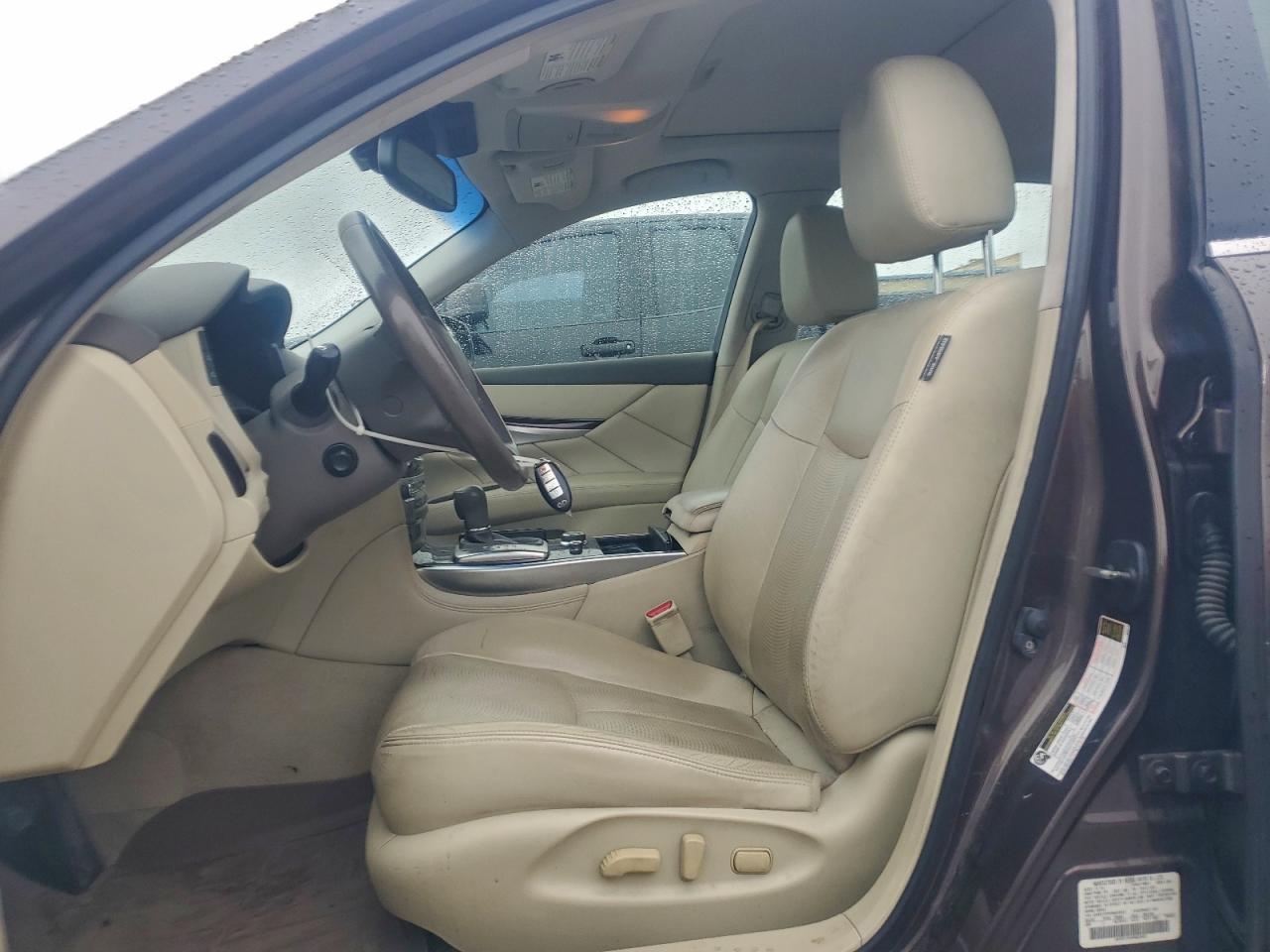 INFINITI Q70 3.7 Image 3