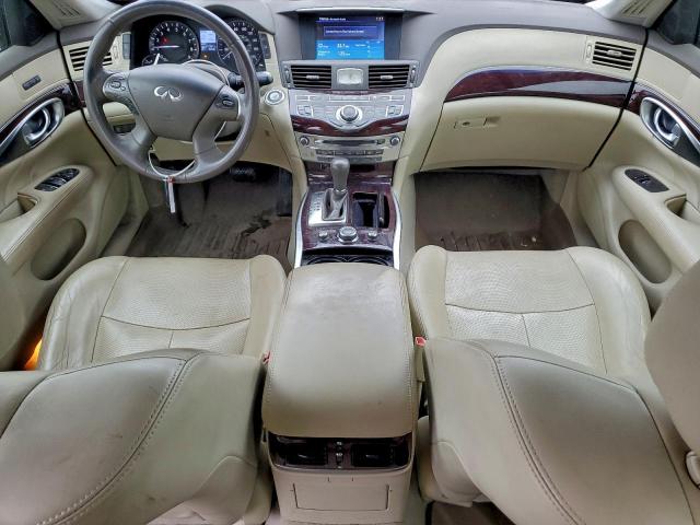 INFINITI Q70 3.7 Image 9