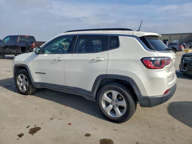 Jeep Compass Latitude Image 5