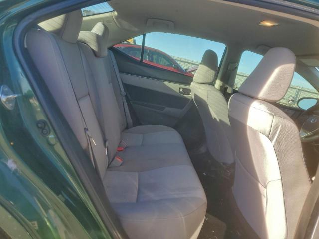 Toyota Corolla L Image 8