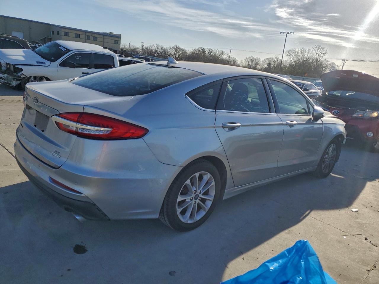Ford Fusion Se Image 9