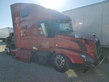  Salvage Volvo Vnl