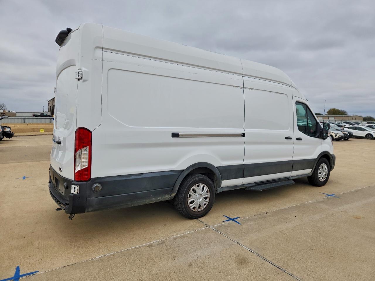 Ford Transit T-350 Image 3