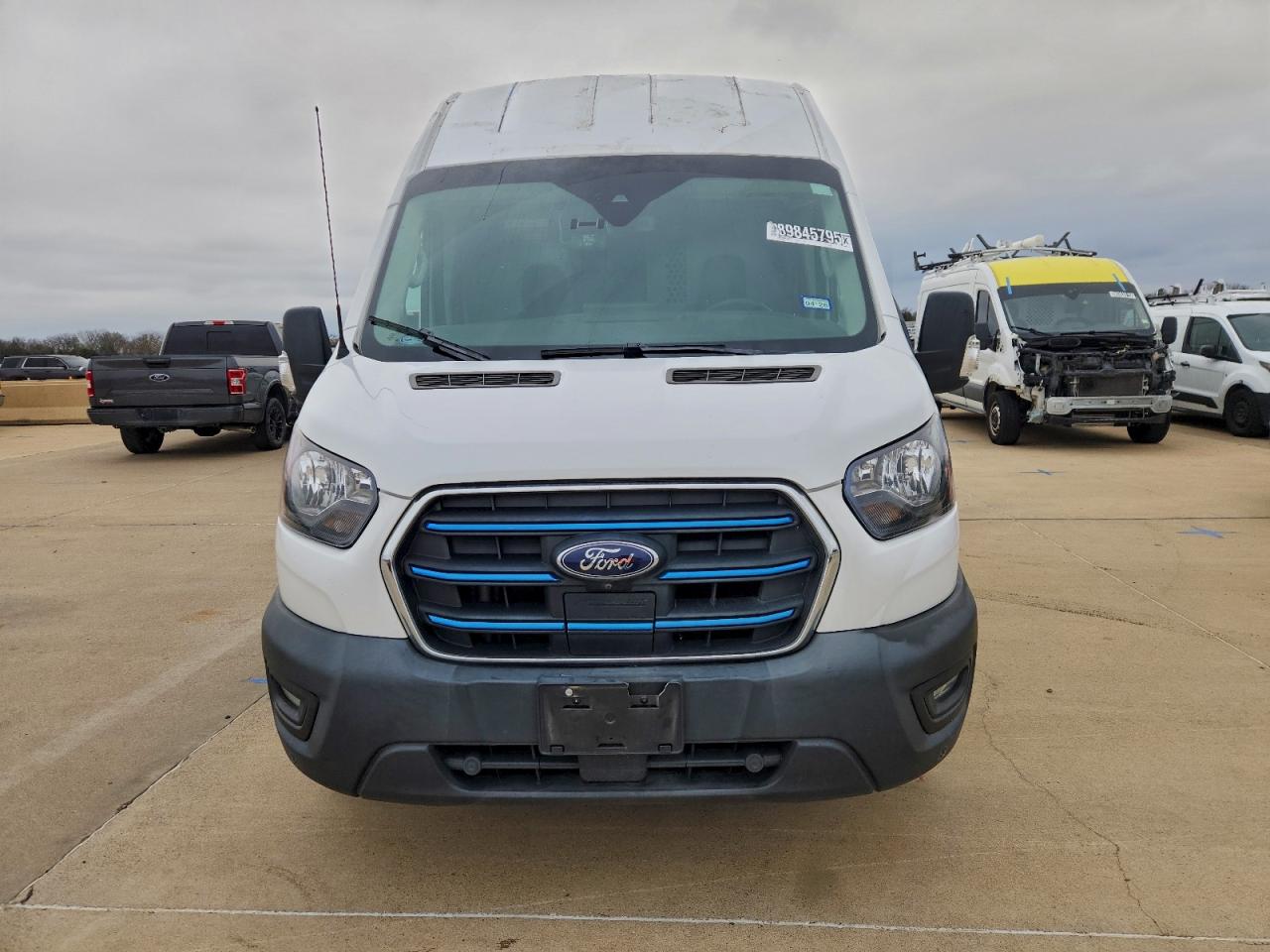 Ford Transit T-350 Image 4