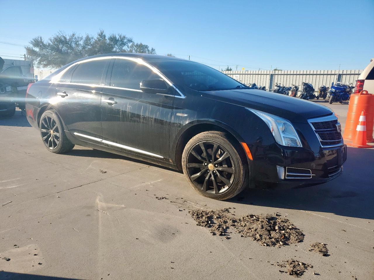 Cadillac XTS Luxury Image 7