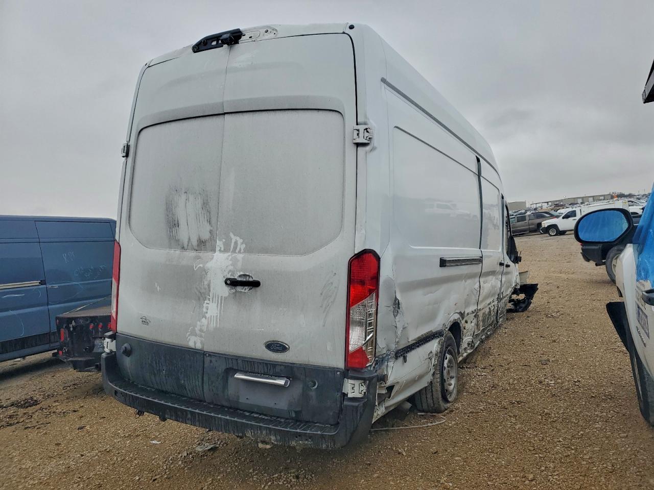 Ford Transit T-350 Image 5