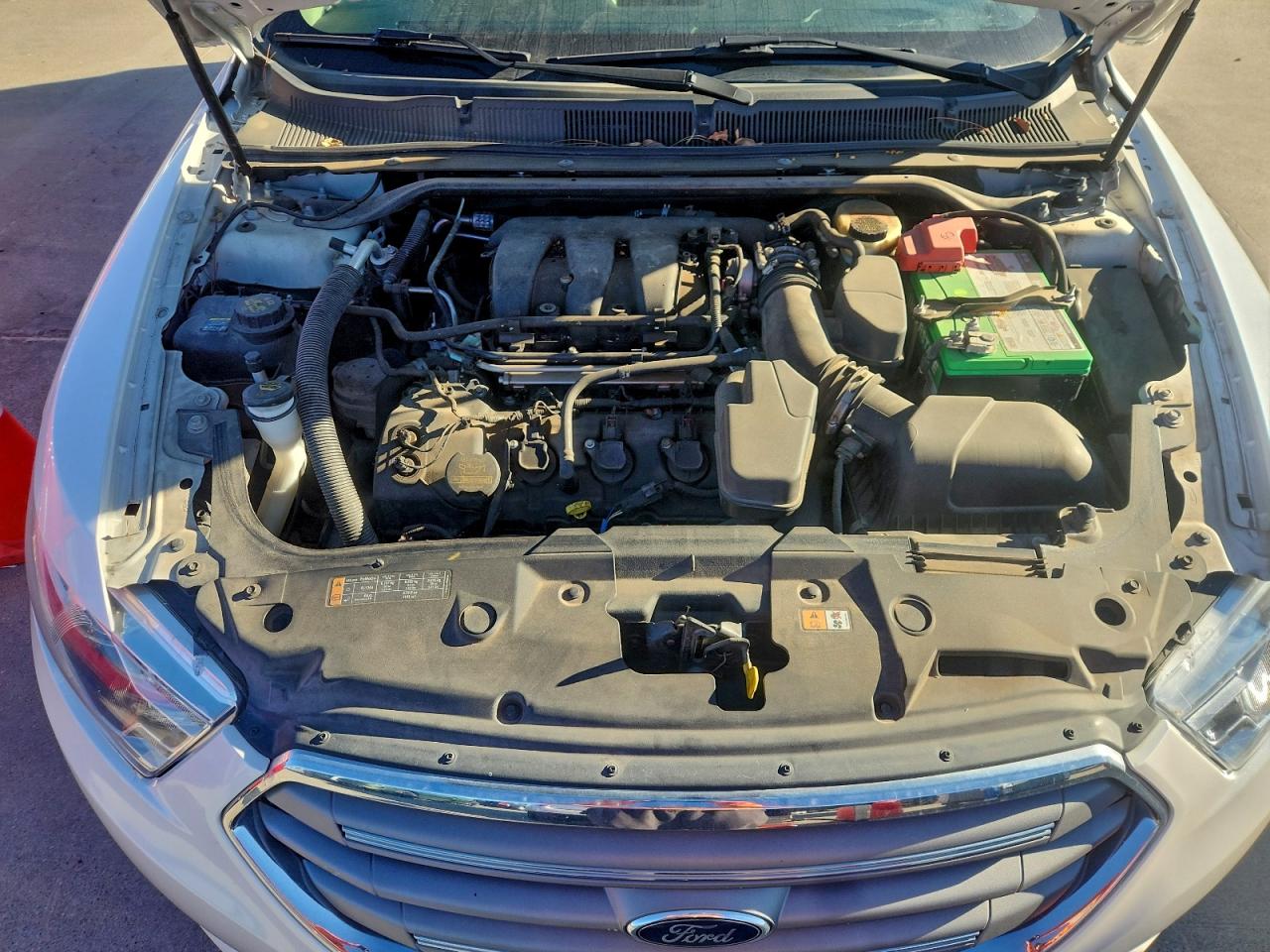 Ford Taurus Sel Image 9