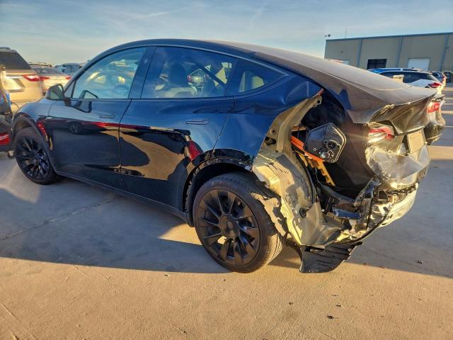 Tesla Model Y Image 3