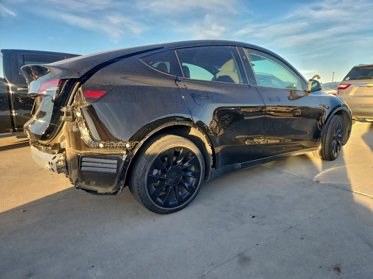 Tesla Model Y Image 2