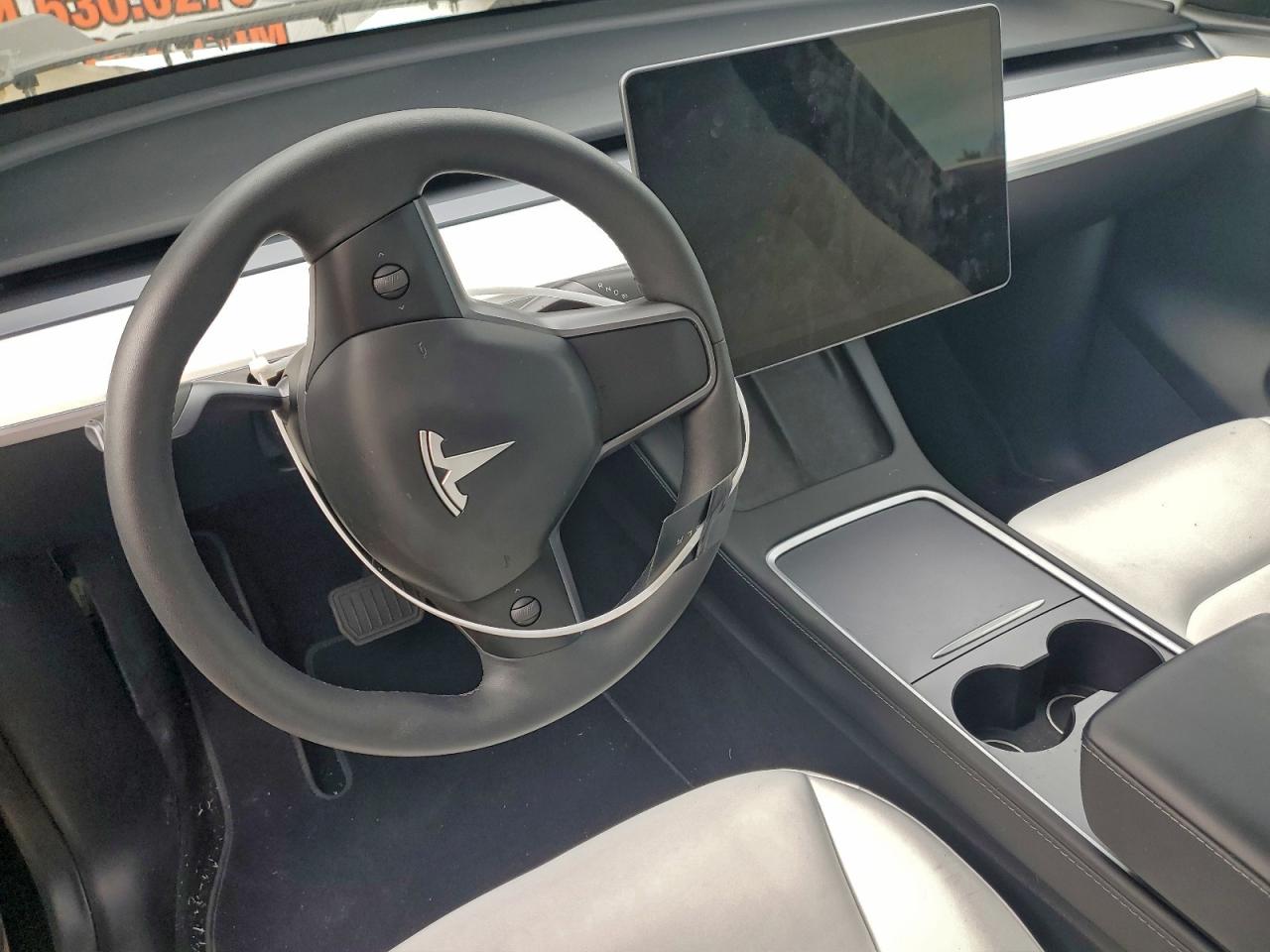 Tesla Model Y Image 11