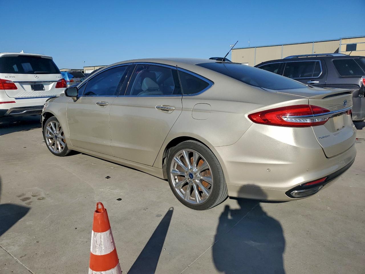 Ford Fusion Titanium Image 3