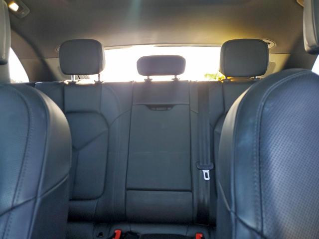 Porsche Macan Base Base Image 12