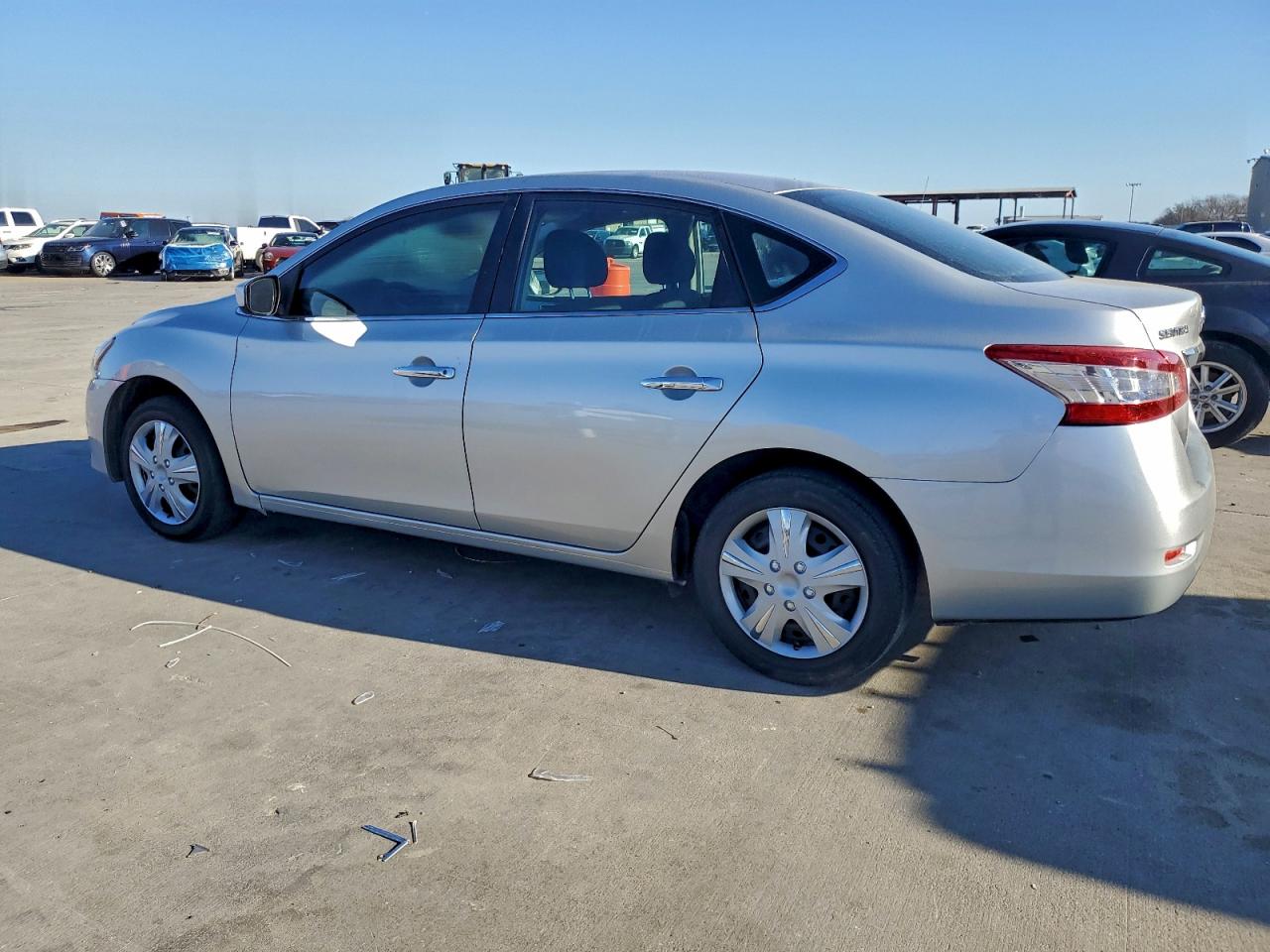 Nissan Sentra S Image 2