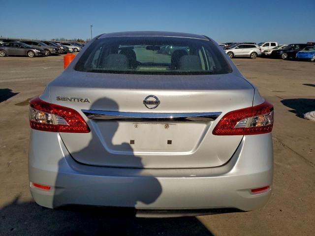 Nissan Sentra S Image 3