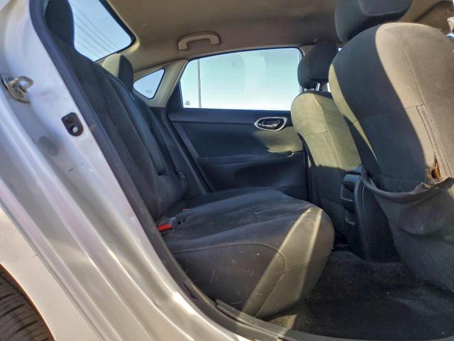 Nissan Sentra S Image 11