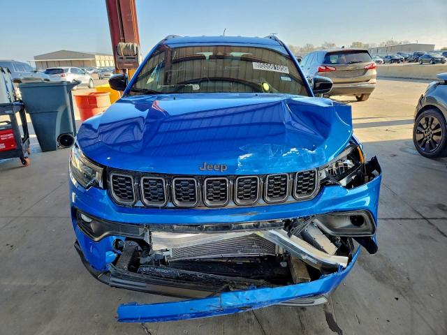 Jeep Compass Latitude Image 3