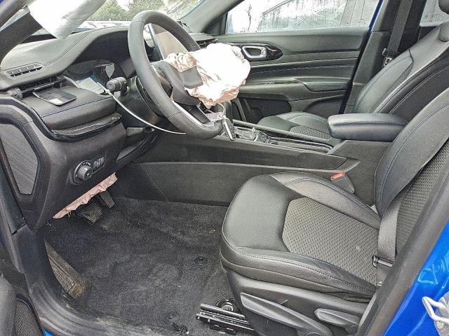 Jeep Compass Latitude Image 8