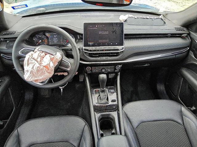 Jeep Compass Latitude Image 6