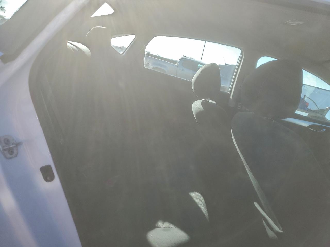 Nissan Sentra S Image 8