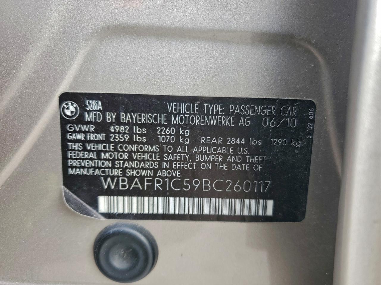 BMW 5 Series I Image 9