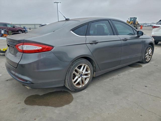 Ford Fusion Se Image 5