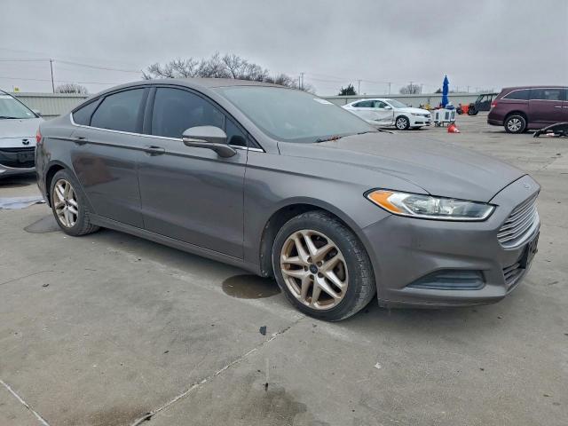 Ford Fusion Se Image 3