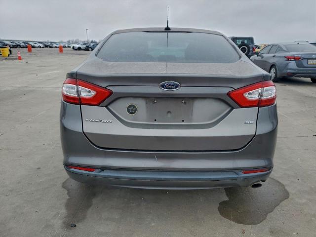 Ford Fusion Se Image 4