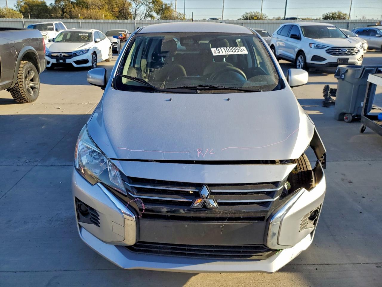 Mitsubishi Mirage Es Image 8