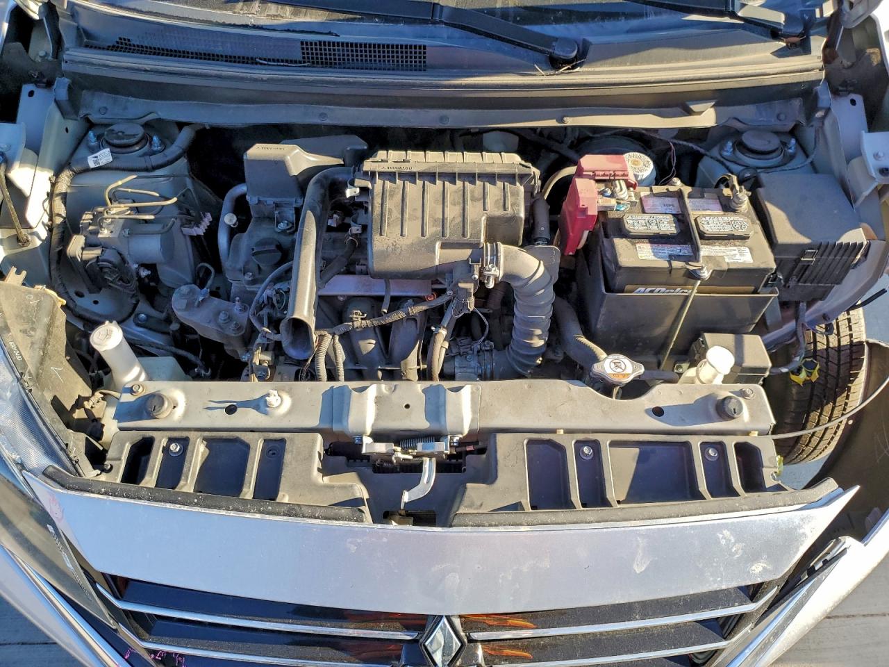 Mitsubishi Mirage Es Image 12