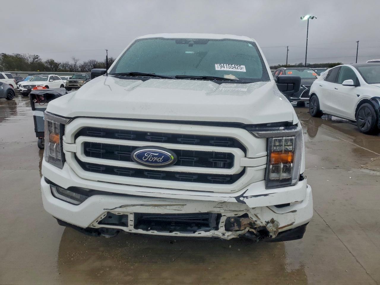 Ford F-150 Supercrew Image 3