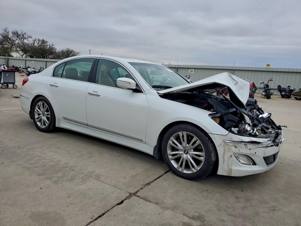 Hyundai Genesis 5.0l Image 4