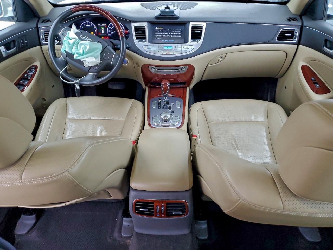 Hyundai Genesis 5.0l Image 12