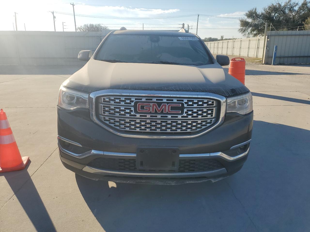 GMC Acadia Denali Image 2