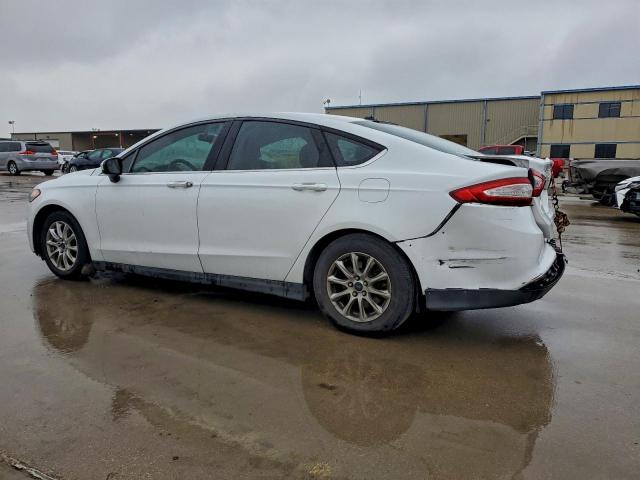 Ford Fusion S Image 2