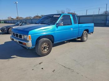  Salvage Nissan Titan