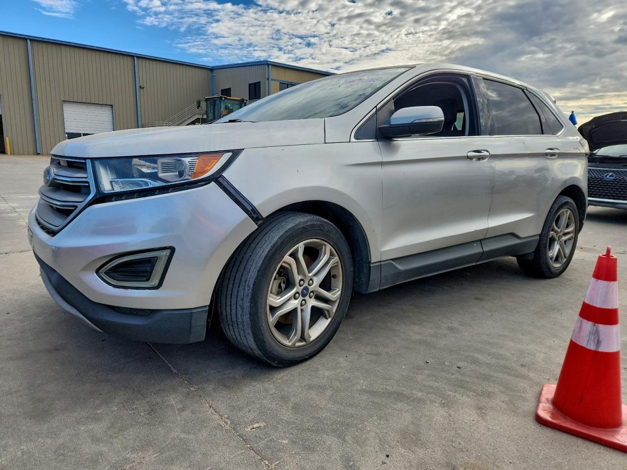 Ford Edge Titanium Image 1