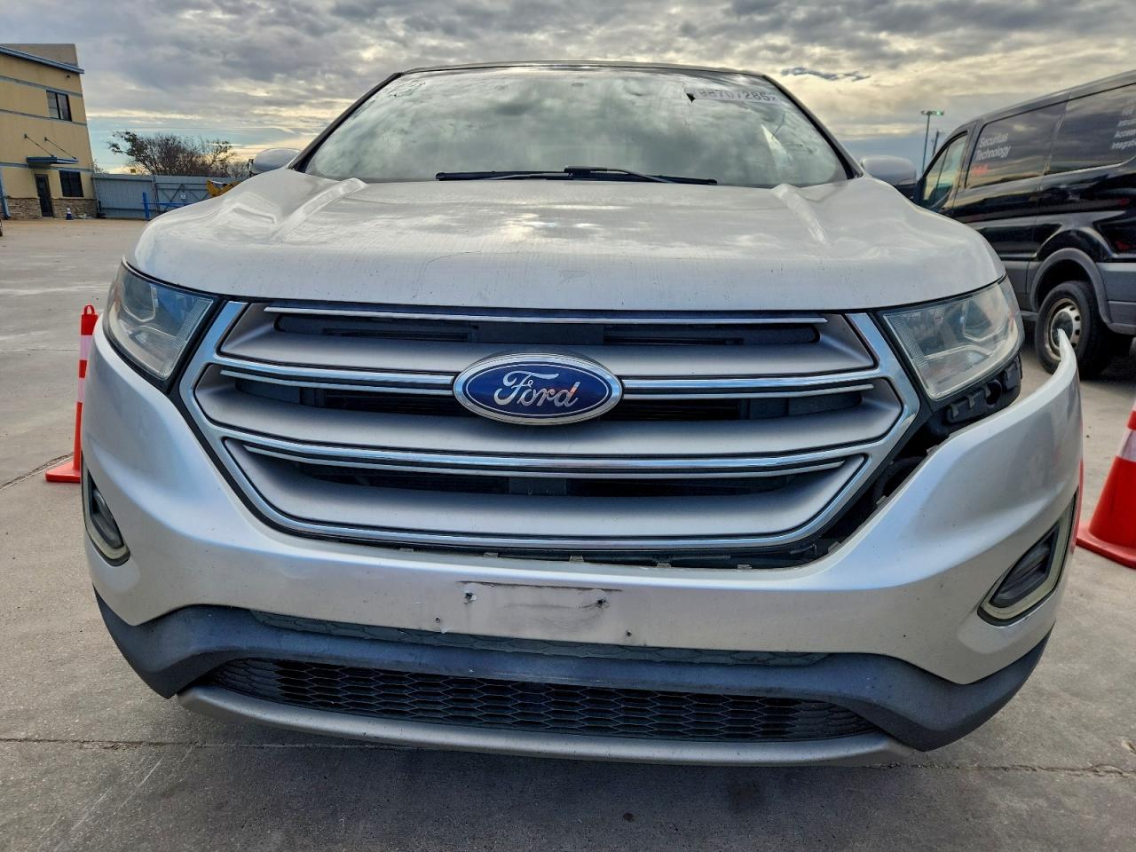 Ford Edge Titanium Image 5
