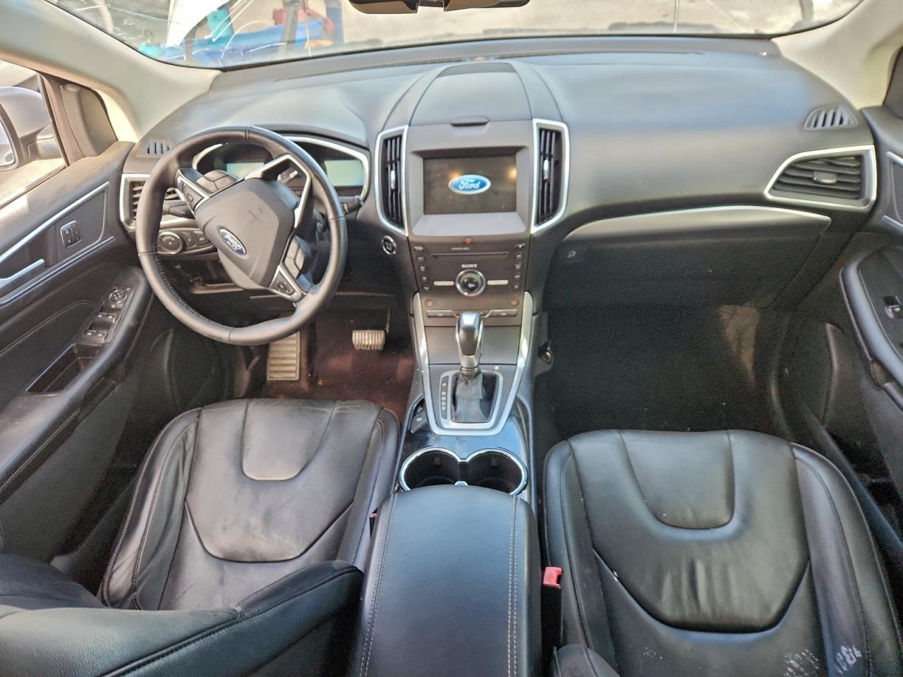 Ford Edge Titanium Image 11