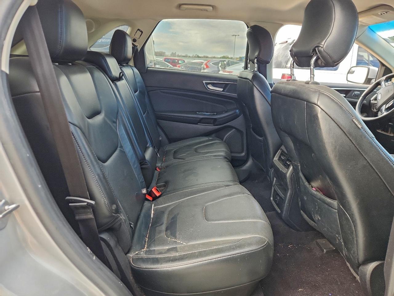 Ford Edge Titanium Image 10