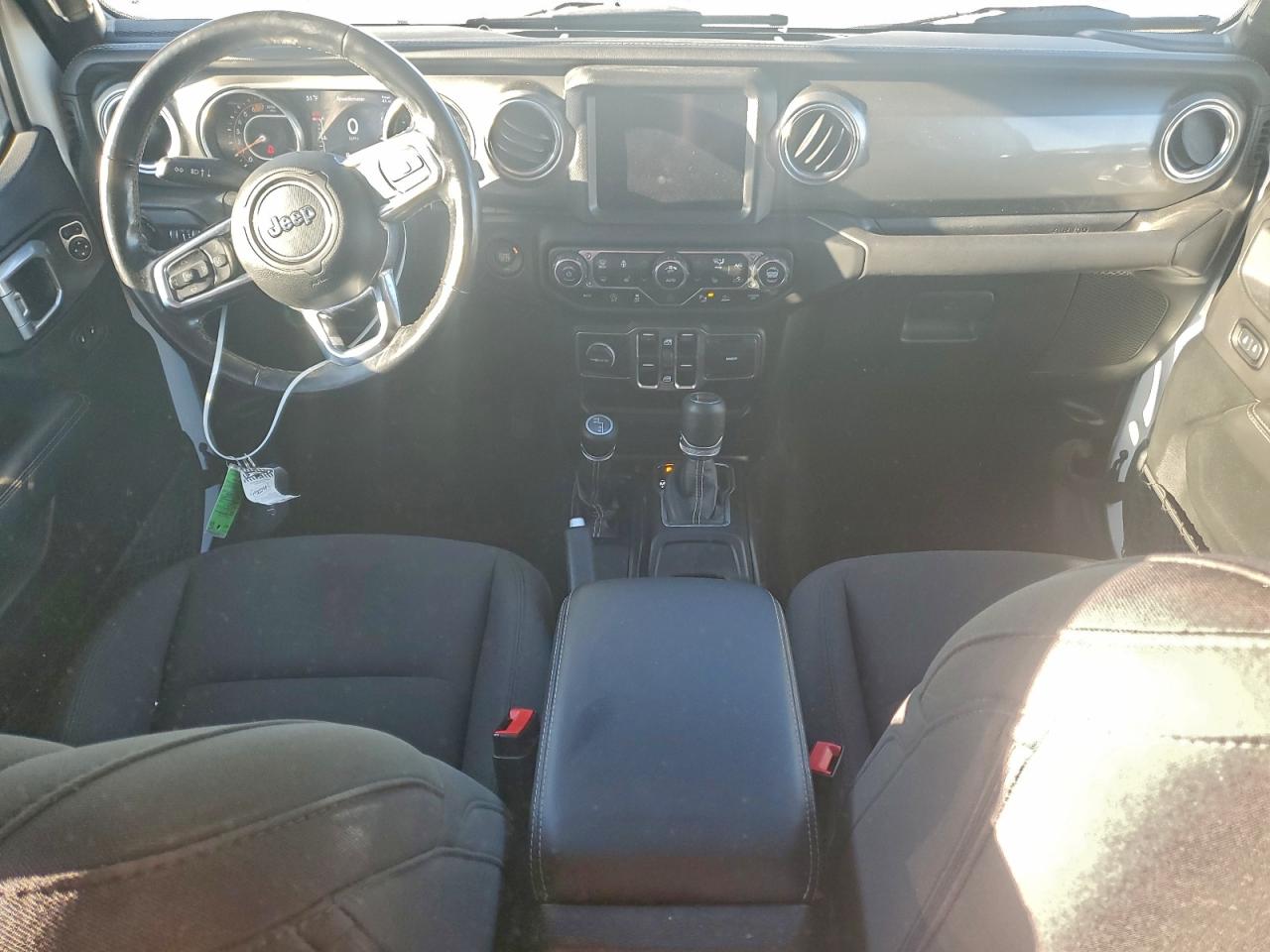 Jeep Wrangler Sahara Image 11