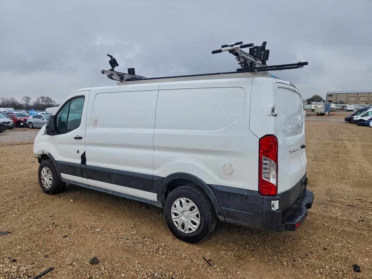 Ford Transit T-250 Image 3