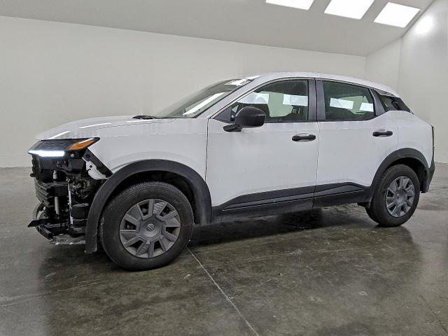  Salvage Nissan Kicks