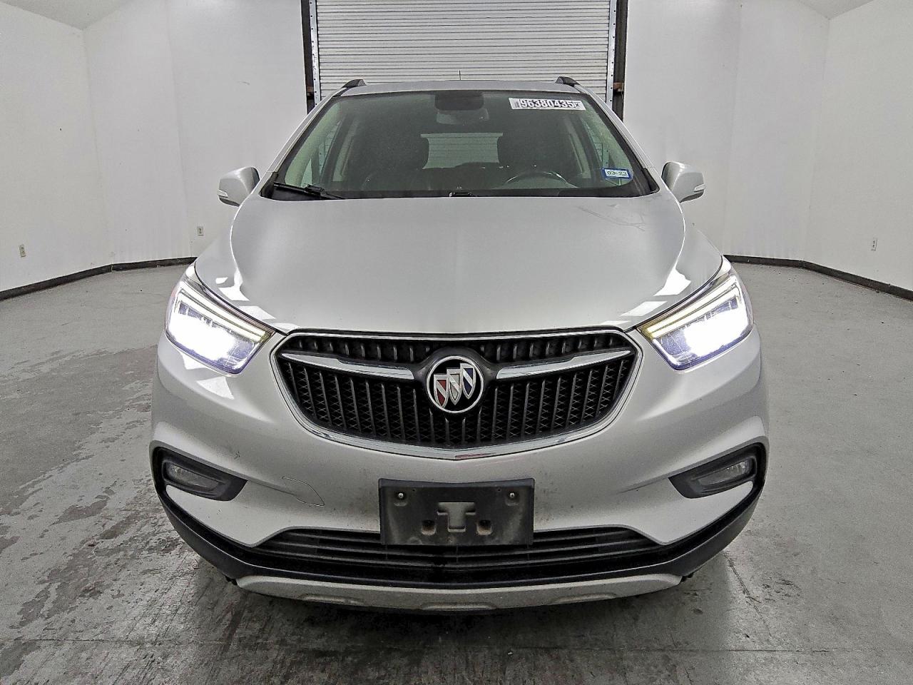 Buick Encore Essence Image 2