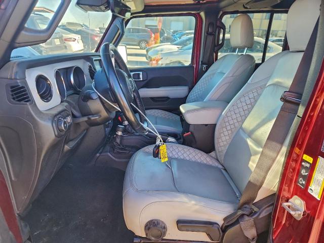 Jeep Wrangler Sahara Image 6