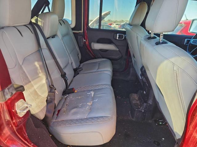 Jeep Wrangler Sahara Image 3