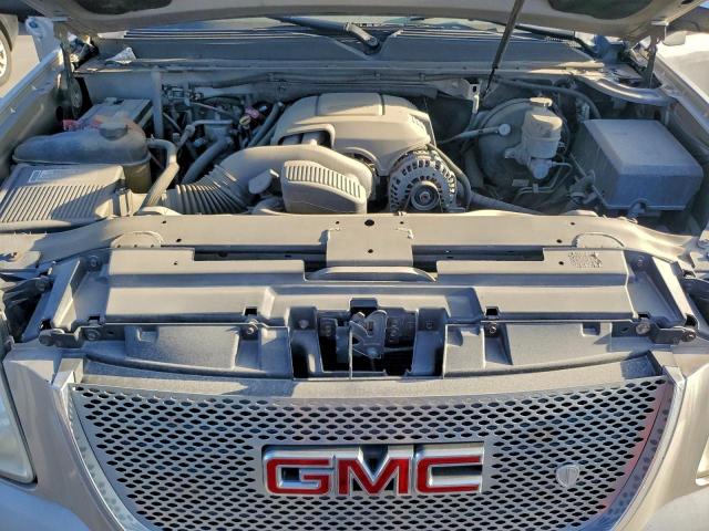 GMC Yukon Image 7