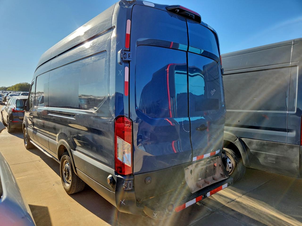 Ford Transit T-250 Image 3