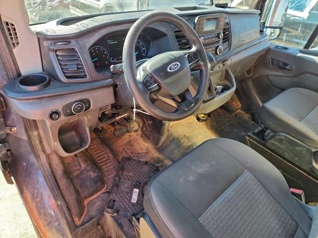 Ford Transit T-250 Image 9