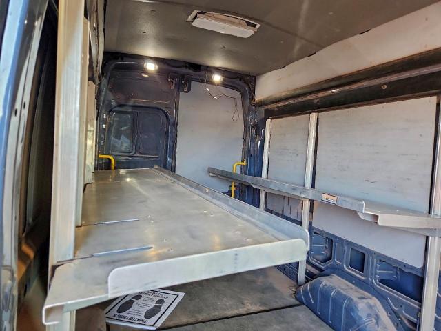 Ford Transit T-250 Image 11